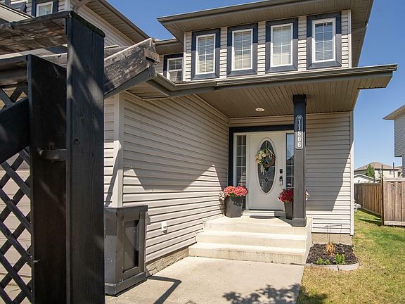 3rd image of 11806 21st Ave SW