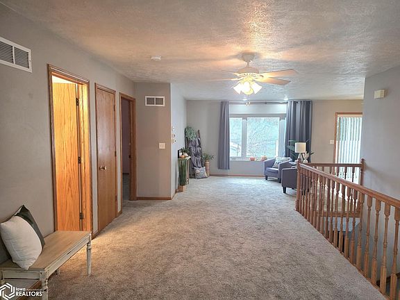 4th image of 311 N Grove St