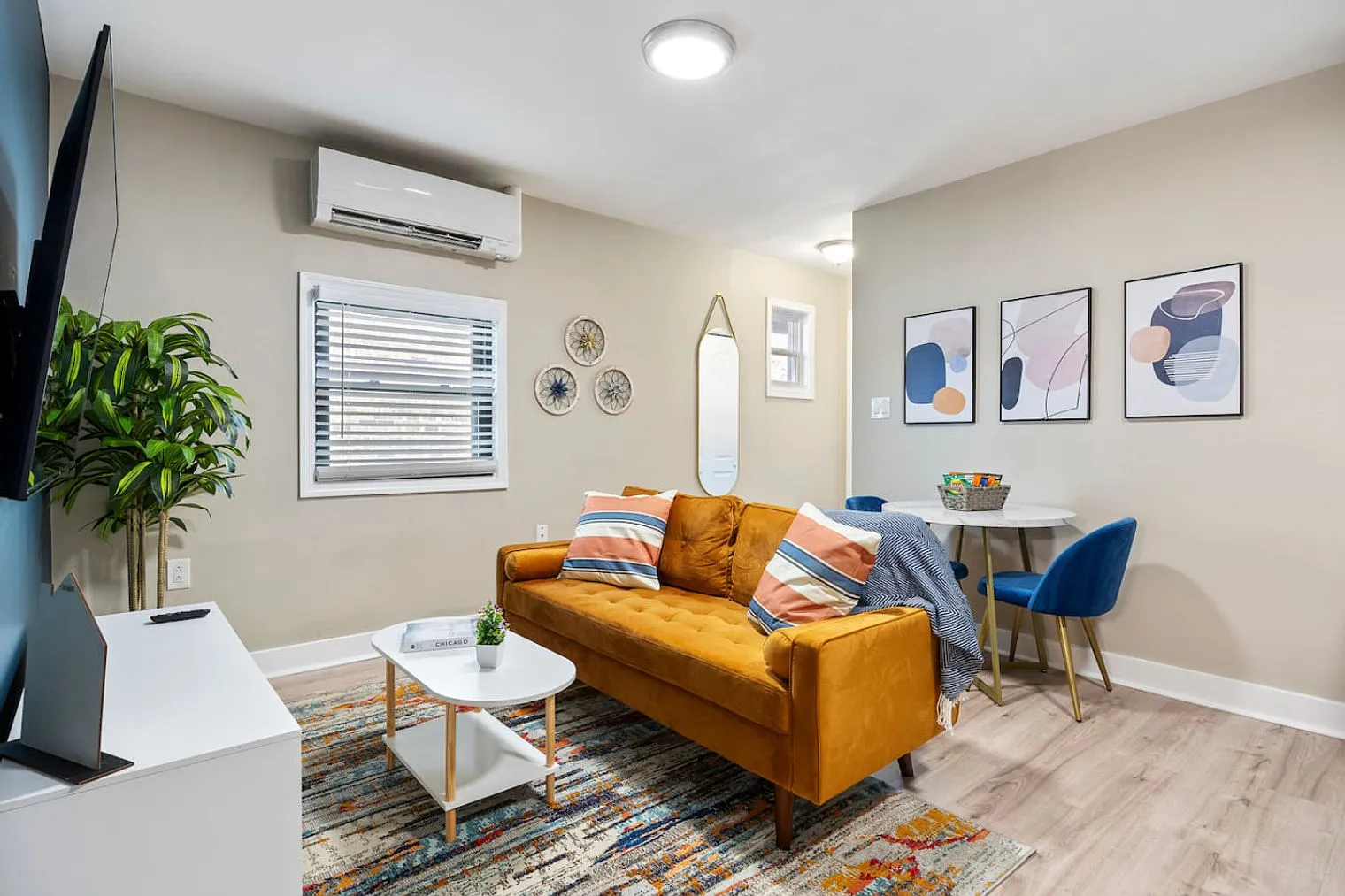 1 bed, 1.0 bath, $2,639 — Photo 1