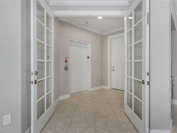 3rd image of 4550 Colony Villas Dr #2