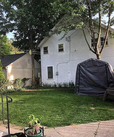 4 Peck Ave — Photo 3