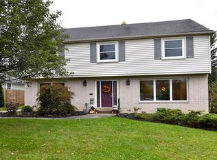 24144 Duffield Rd, Shaker Heights, OH 44122