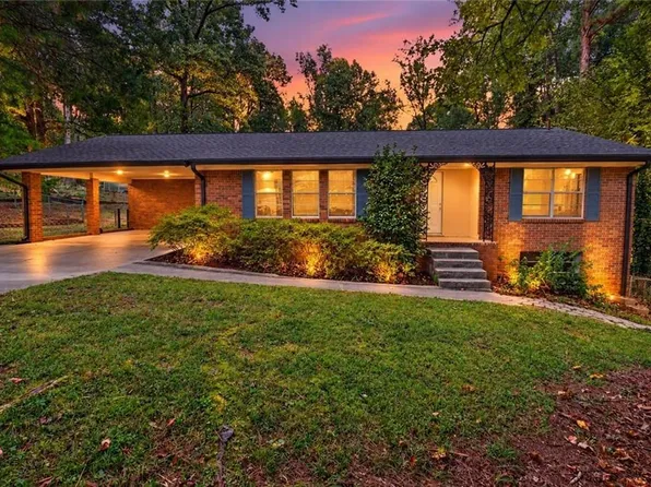 6245 Jones Rd, Atlanta, GA 30349