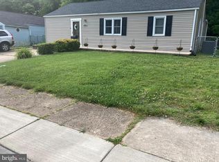114 Robinson Dr, New Castle, DE 19720