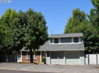 623 SE 40th St, Troutdale, OR