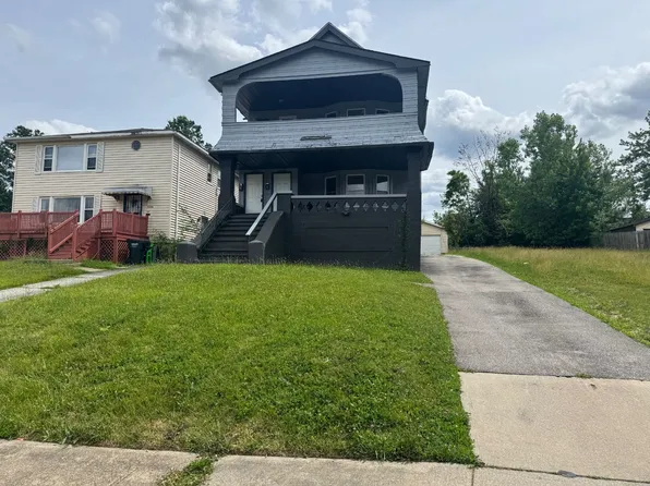 13302 Cranwood Dr, Garfield Heights, OH 44105