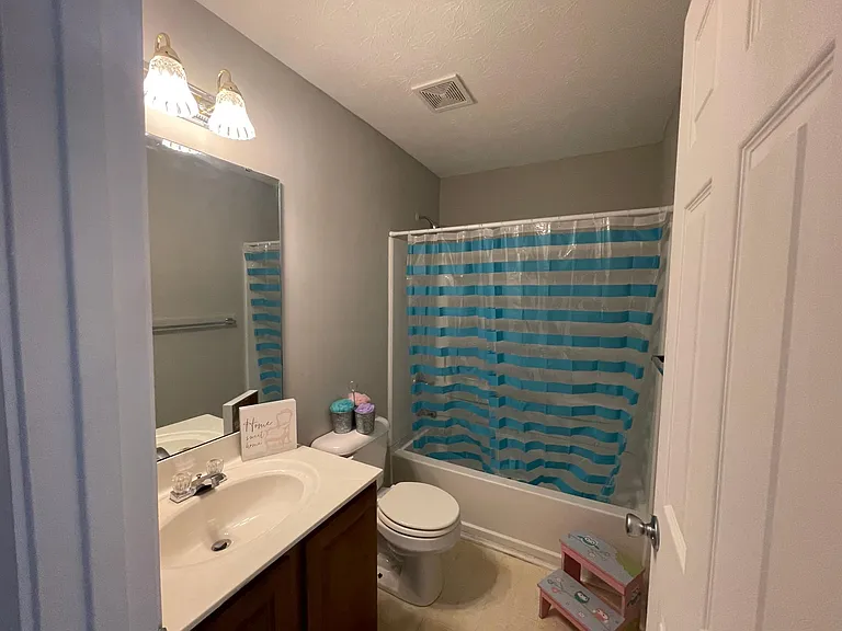 10260 Crossbow Ct #9 — Photo 2