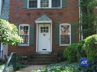 3832 T St NW, Washington, DC 20007