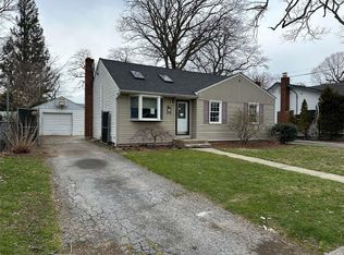 39 Wall St, Farmingdale, NY 11735