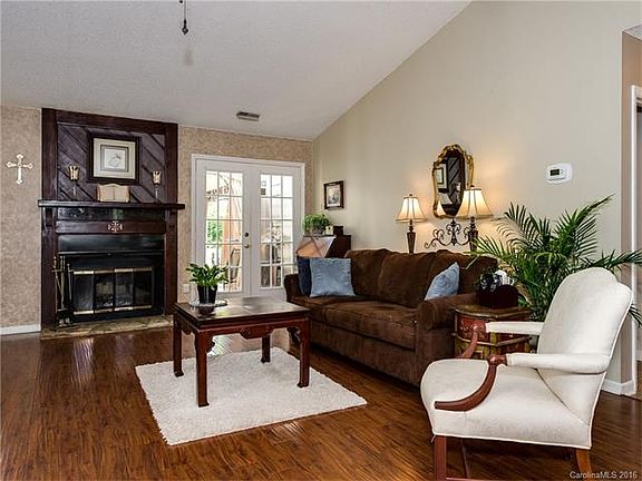 4th image of 11117 Michaelangelo Ct