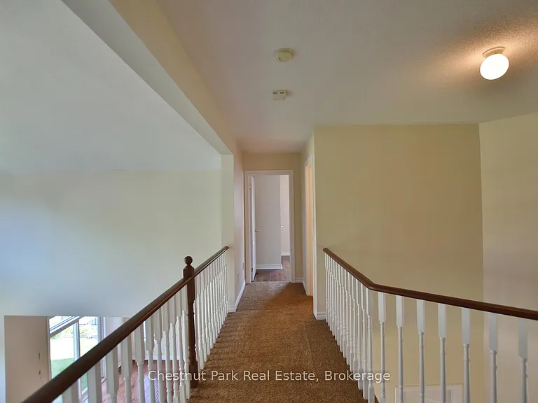 38 Clubhouse Dr — Photo 30