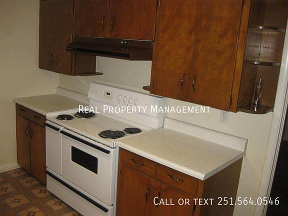 3rd image of 5613 Overlook Rd