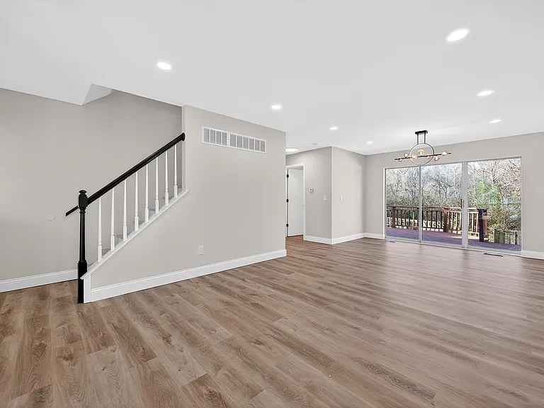 1447 Pepperdine Ct — Photo 4