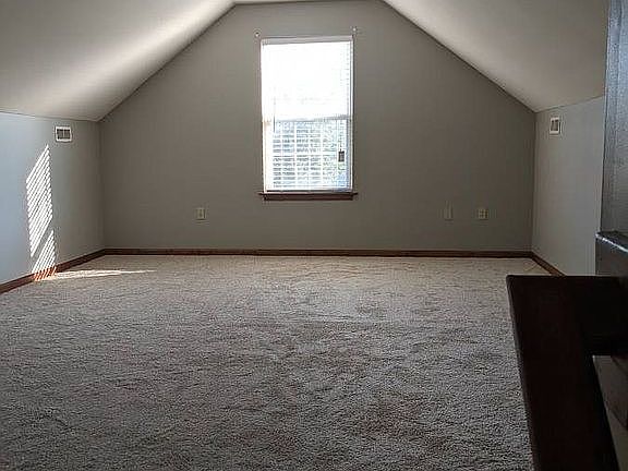3rd image of 2209 Silver Leaf Ct