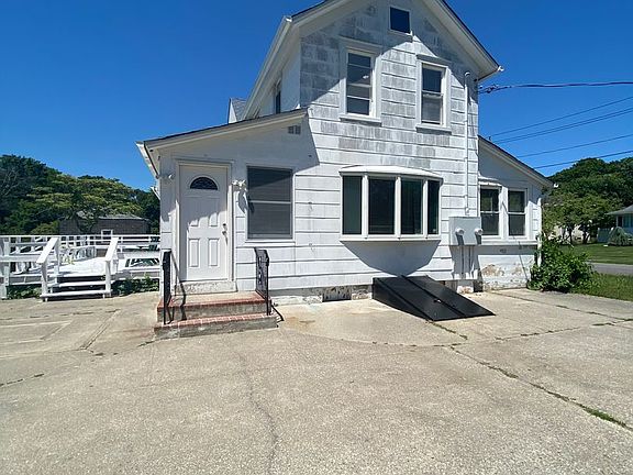 2nd image of 14 Fuoco Rd #B