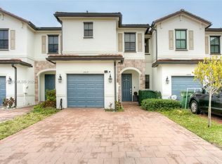 11017 W 33rd Way, Hialeah, FL 33018