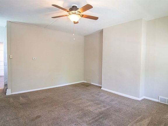 5th image of 18 Foster Ave