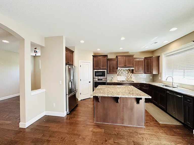 17090 NW Anita St — Photo 24