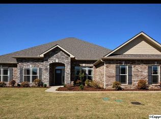 15 Regia Dr, Huntsville, AL 35824