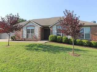 5607 Ashbrook Dr, Bartlesville, OK 74006