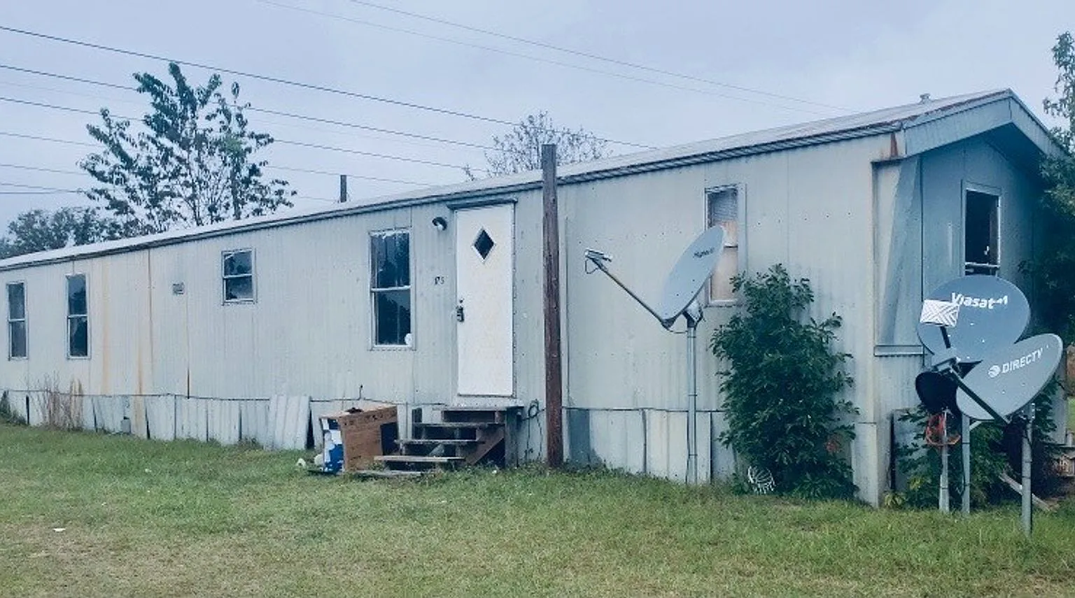 Apply Now! Rent this 2 Bedroom 2 Bathroom Home in Aiken! — Photo 1