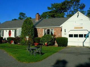 150 Higgins Crowell Rd, West Yarmouth, MA 02673