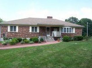 24 Uptack Rd, Groveland, MA 01834