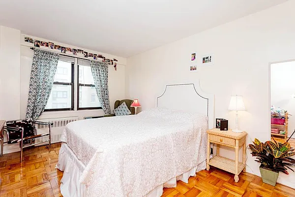 Rented by Town Residential | media 2