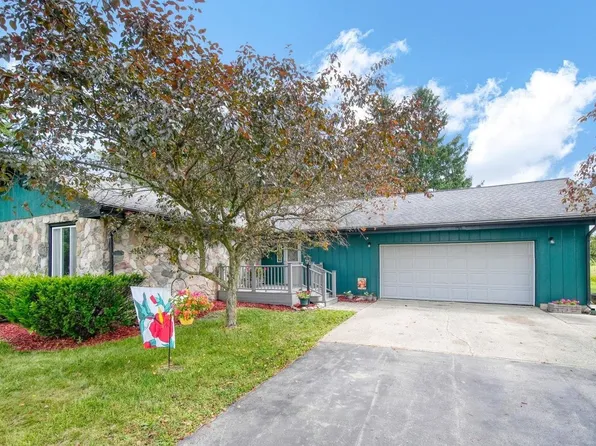 792 Meadowbrook Dr, Hudson, MI 49247