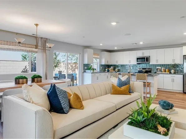 14124 Serene Skies Ct, Jurupa Valley, CA 92509