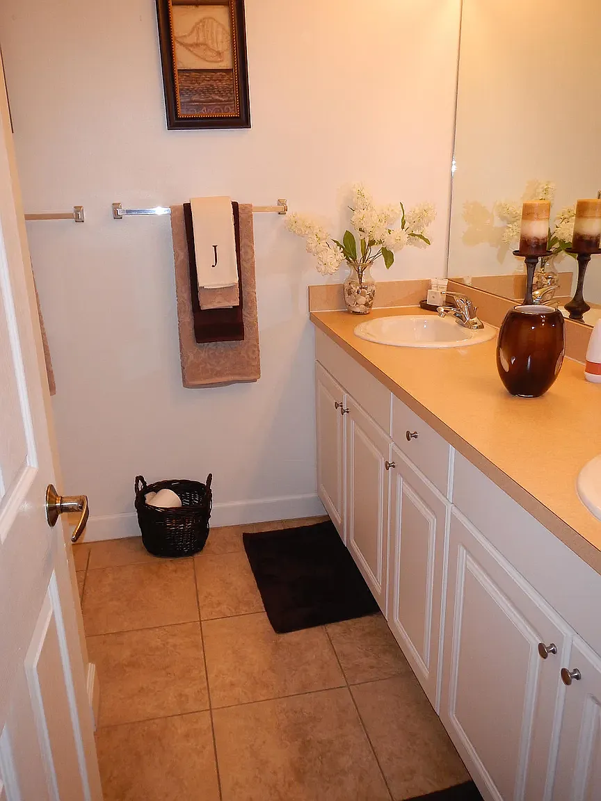 3 bed, 1335 sqft, $2,250 — Photo 4