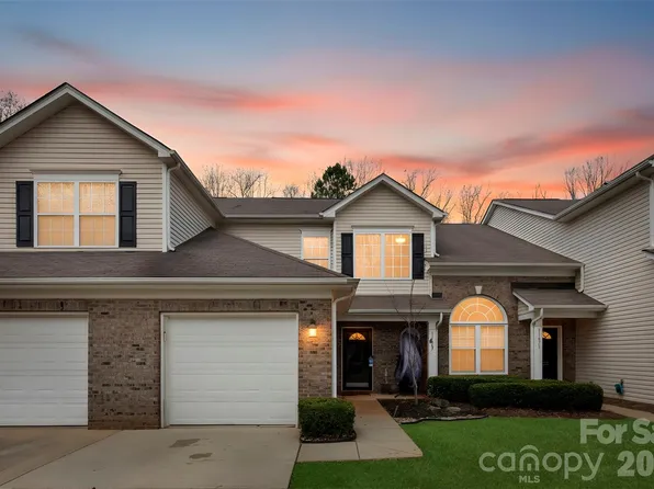 11667 Stockdale Ct, Pineville, NC 28134