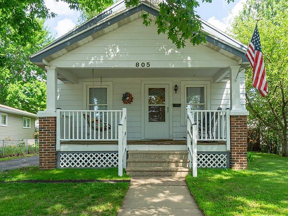 3rd image of 805 N 8TH AVENUE