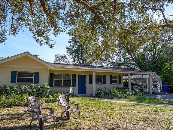 2nd image of 4646 Siesta Cir