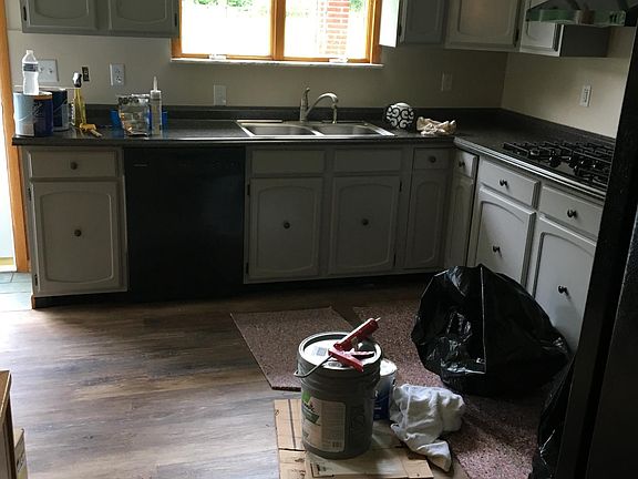 3rd image of 56 White River Way