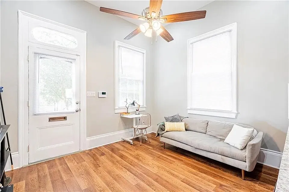 2 bed, 728 sqft, $1,700 — Photo 1