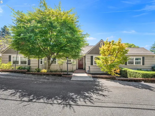 9420 NE Sacramento St, Portland, OR 97220