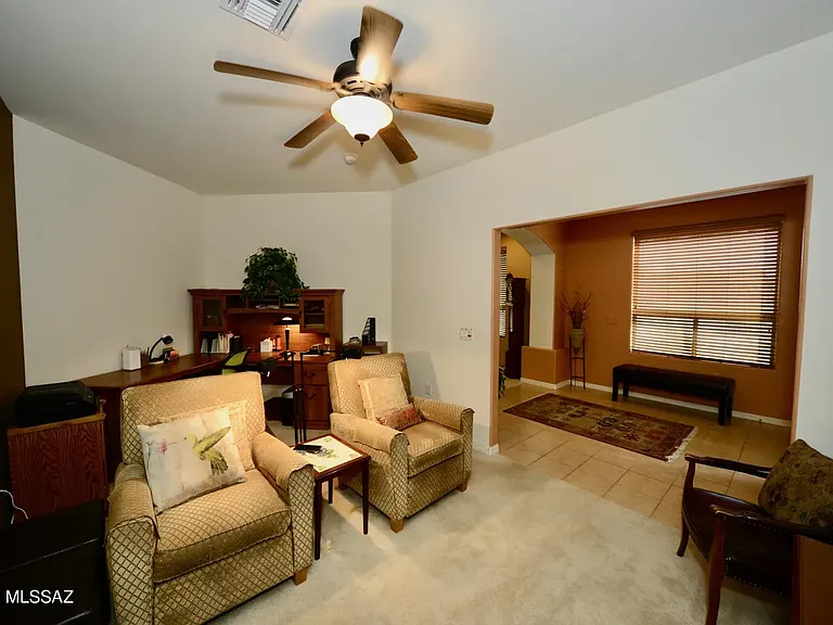 733 W Shadow Wood St — Photo 5