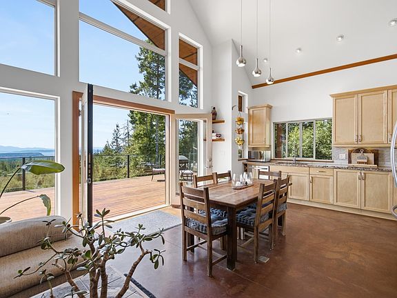 4th image of 9340 Stephens Way
