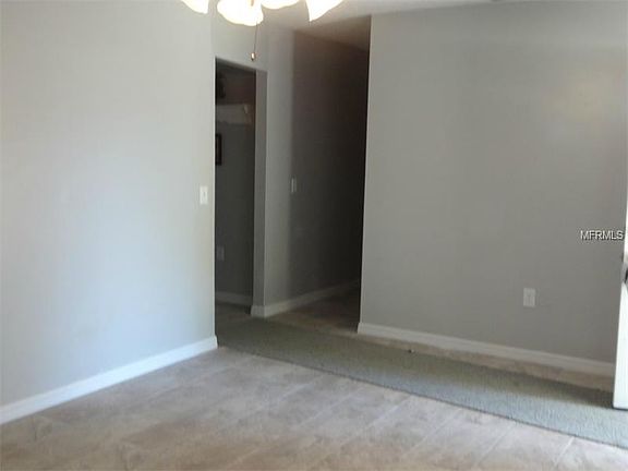 4th image of 4083 N Willow Dr
