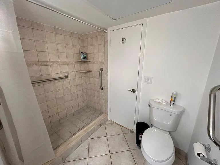 3115 Oakland Shores Dr #E103 — Photo 10
