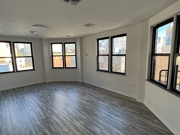 5th image of 399 Atlantic Ave APT 4C