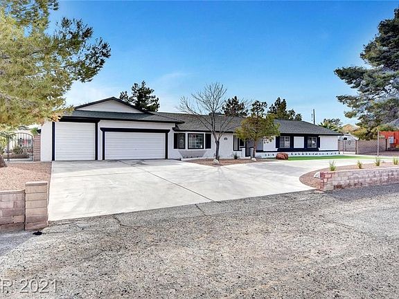 3rd image of 5549 Mountain Vista St