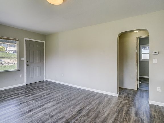 4th image of 5415 E L St