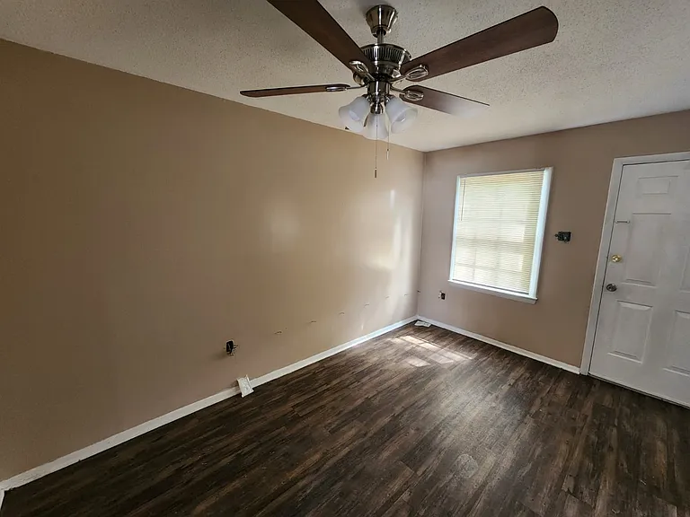 6526 White Horse Rd #17C — Photo 7