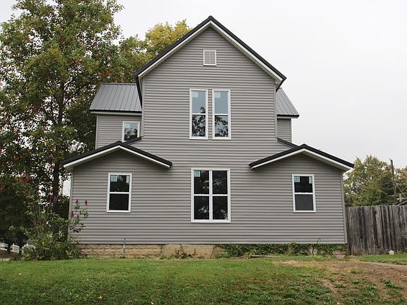 2nd image of 304-306 Indiana St