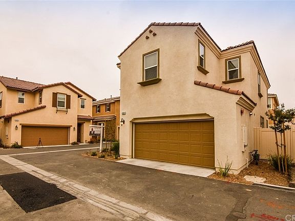 3rd image of 26850 Albion Way