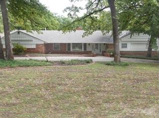 1414 Oakhill Ln, Oklahoma City, OK 73127