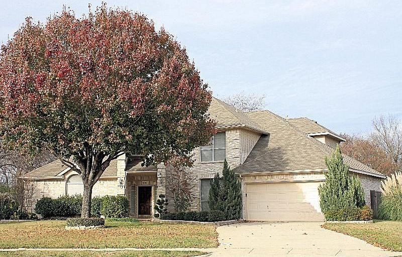 1st image of 1303 Pinehurst Dr