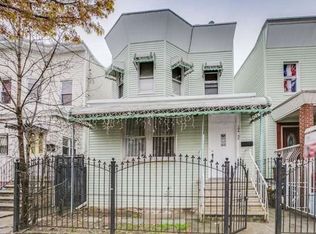 10428 37th Dr, Flushing, NY 11368